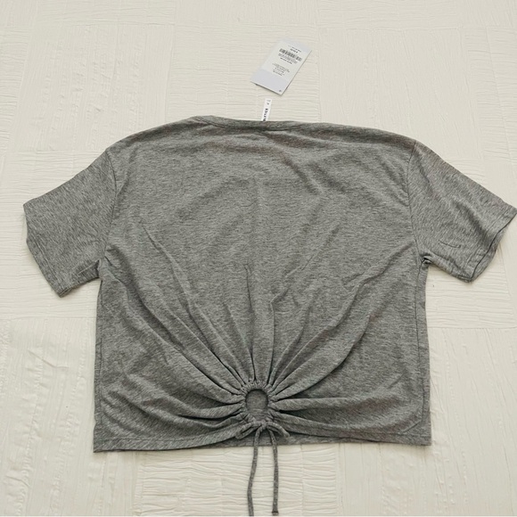 Fabletics Mara S/S Crop Gray T-Shirt - Picture 2 of 4